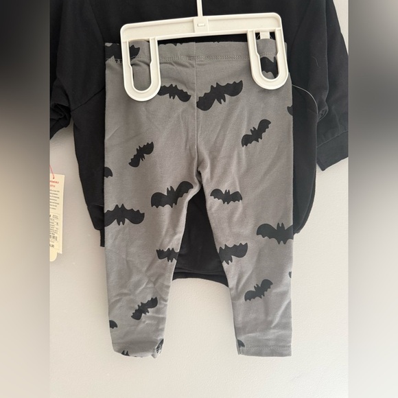 Cat & Jack Baby Halloween Bat Matching Set SZ 6/9 M Long Sleeve Jogger New Fall - Picture 5 of 7